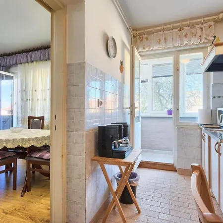 Two-bedroom 3 公寓