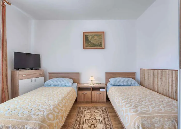 Two-bedroom 3 *
